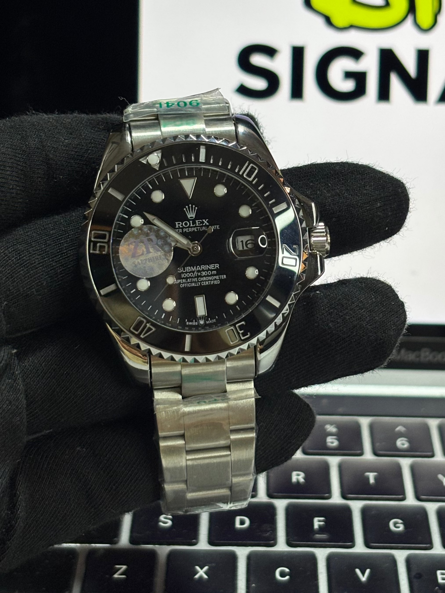ROLEX_BLACK_WHITE